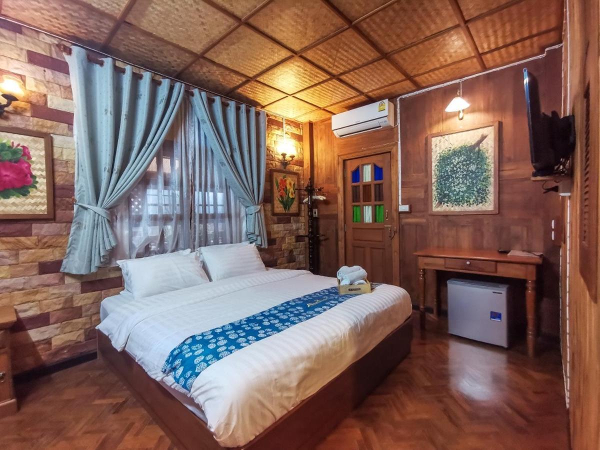 Baanthep Antique Homestay プレー エクステリア 写真